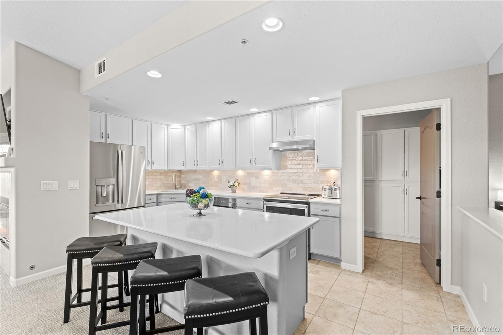 6262 Kilmer Loop Unit: 203