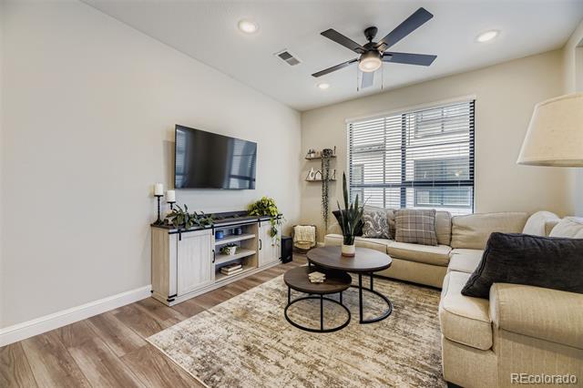 1990 S Holly Street Unit: 3