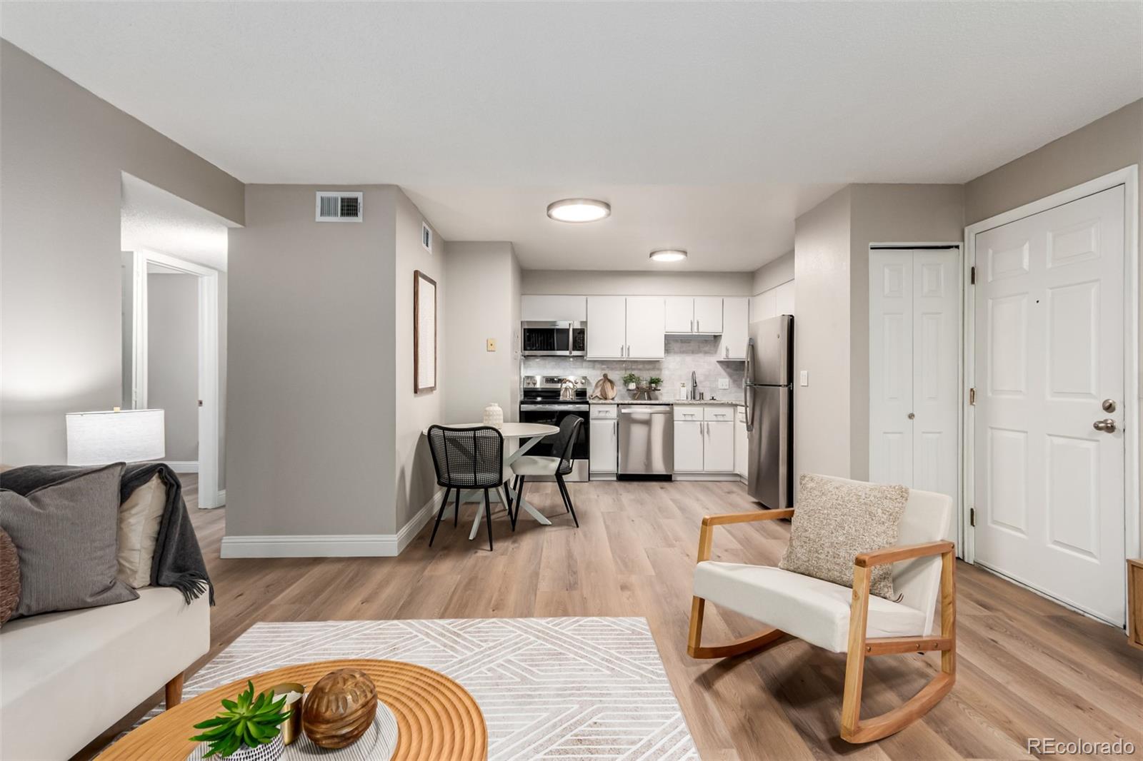 2575 S Syracuse Way Unit: B101