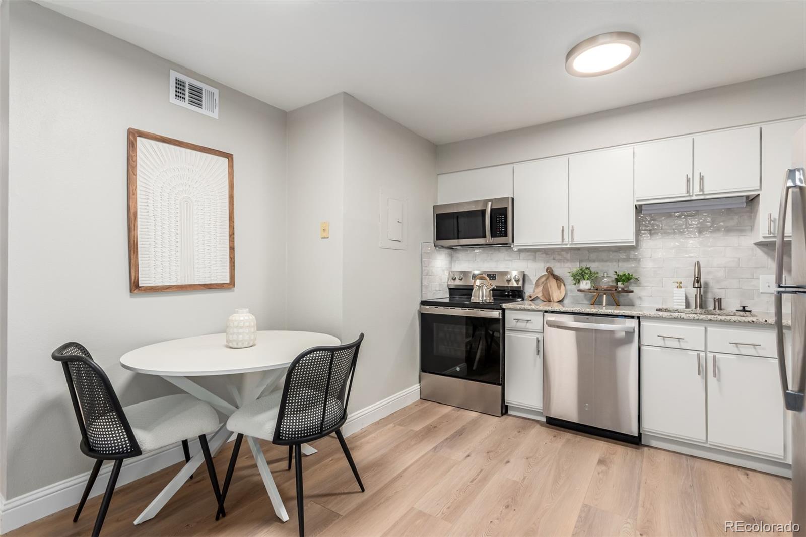 2575 S Syracuse Way Unit: B101