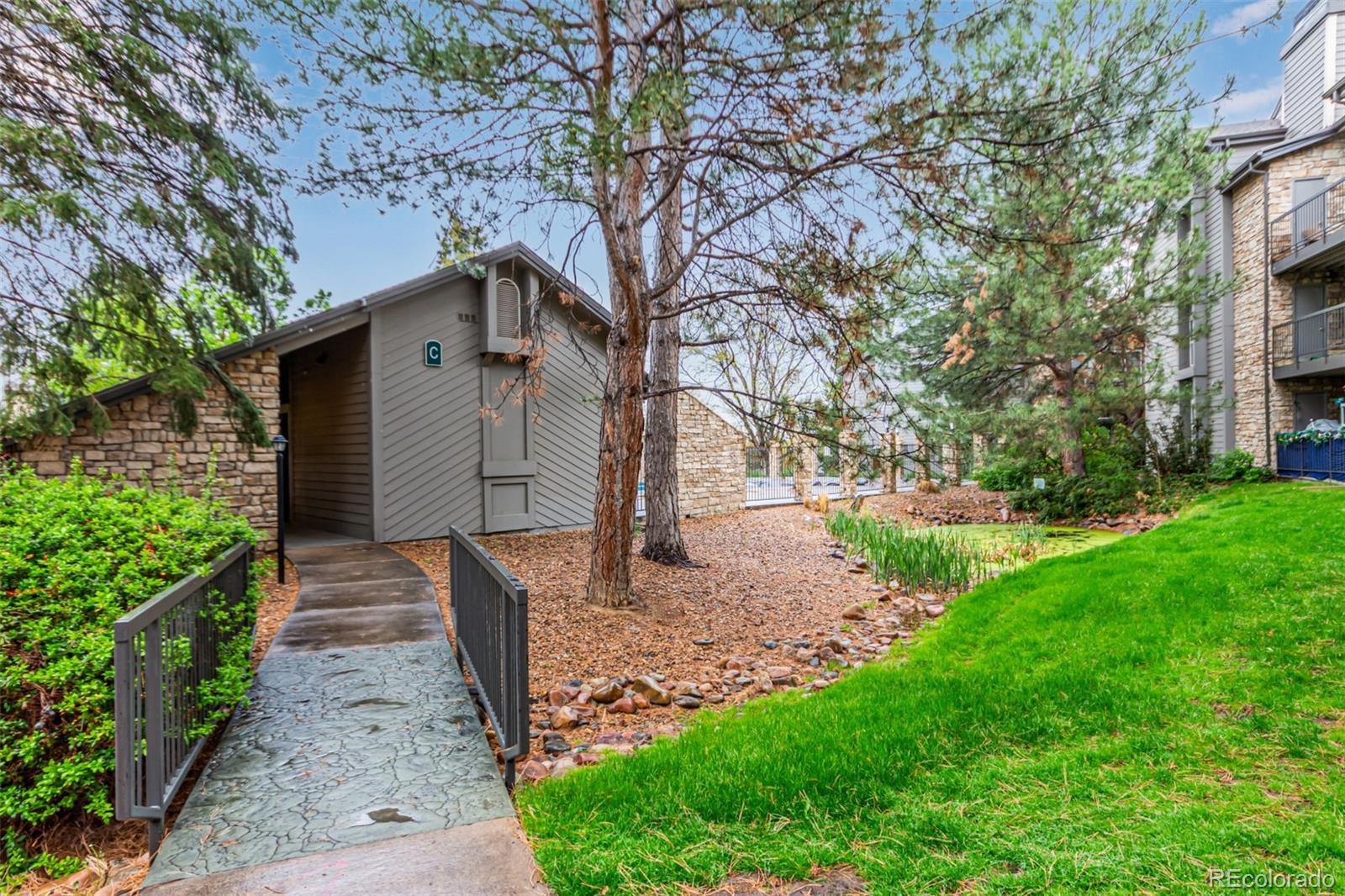 2575 S Syracuse Way Unit: B101