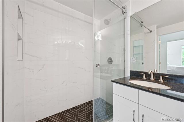 111 S Monroe Street Unit: B203
