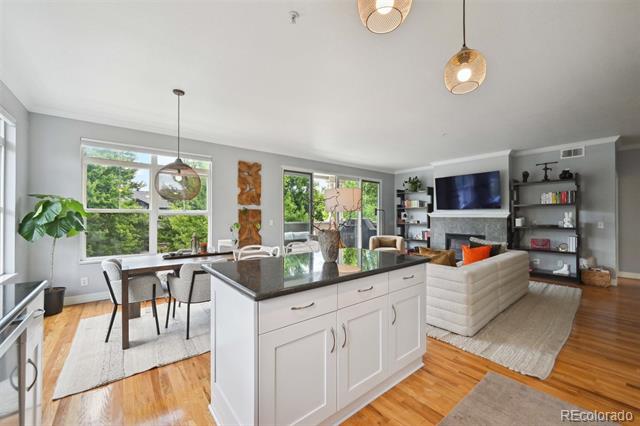 111 S Monroe Street Unit: B203