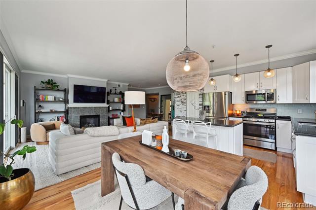 111 S Monroe Street Unit: B203