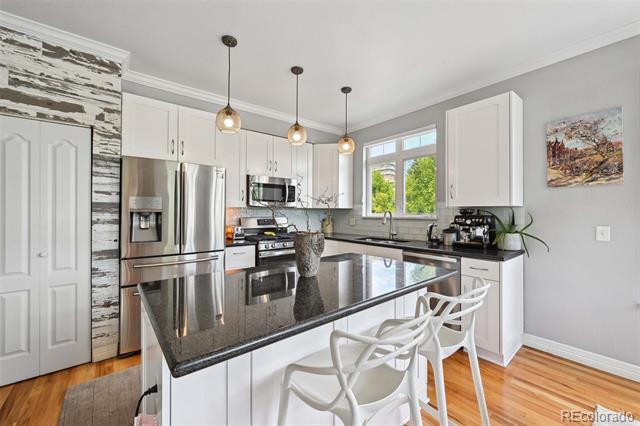 111 S Monroe Street Unit: B203