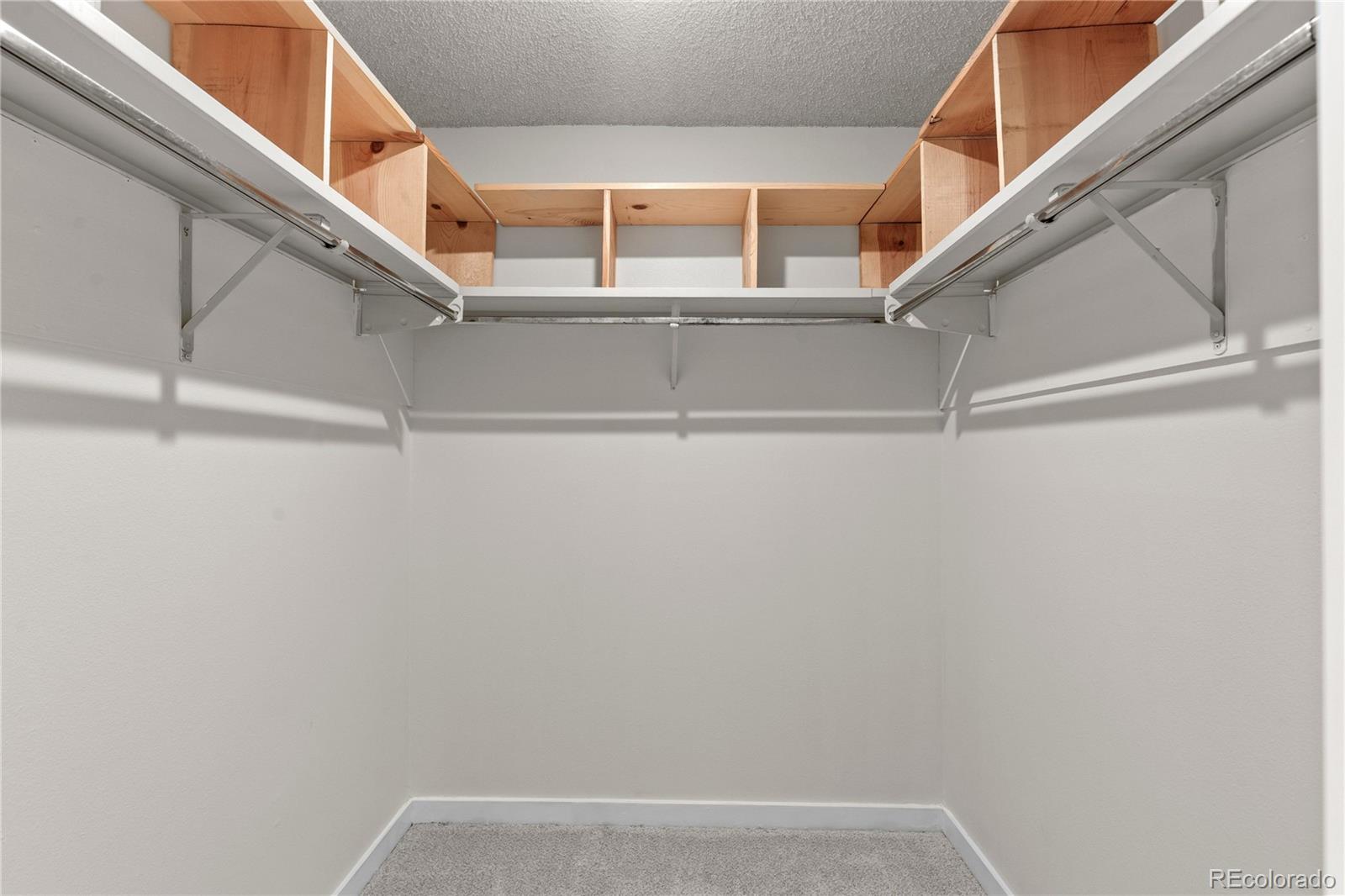 1625 Larimer Street Unit: 2104