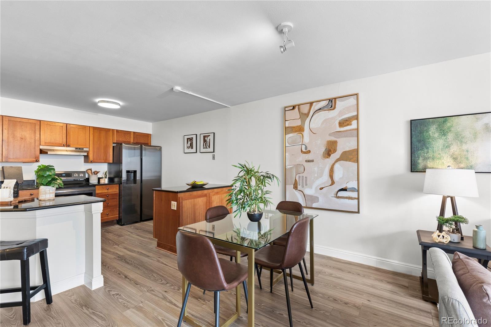 1625 Larimer Street Unit: 2104