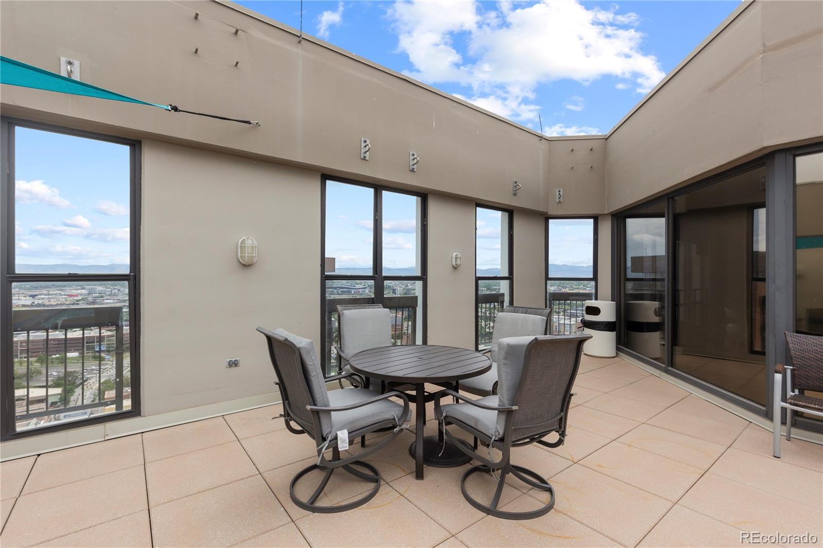 1625 Larimer Street Unit: 2104