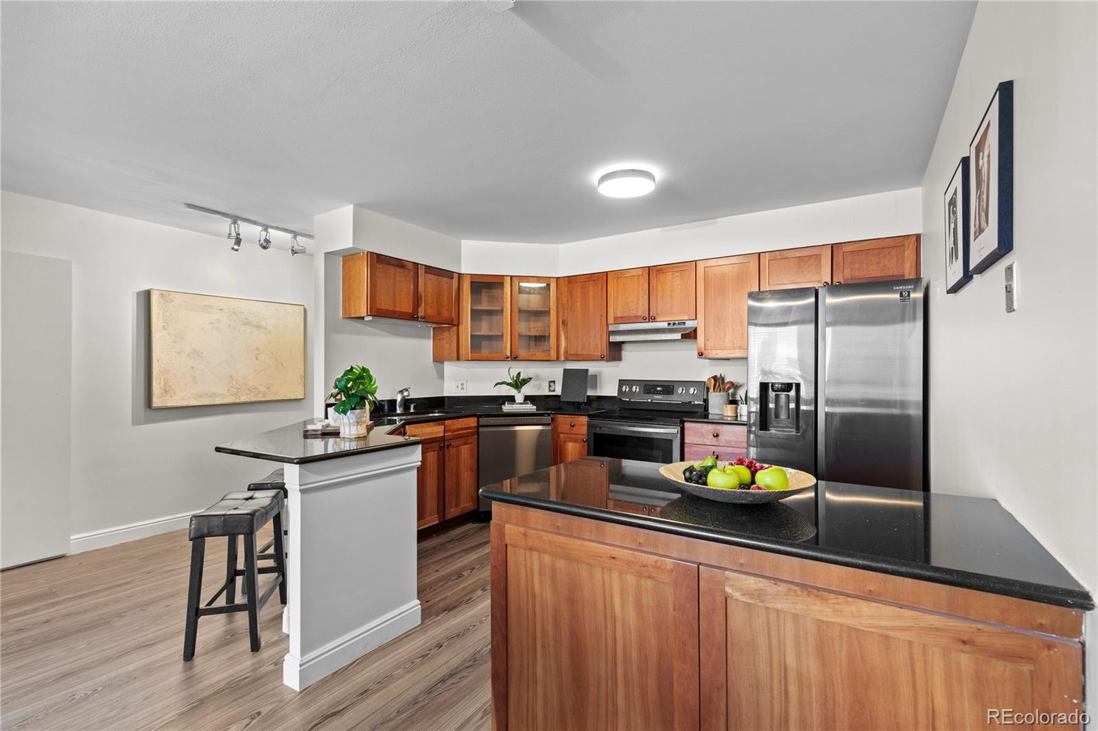 1625 Larimer Street Unit: 2104