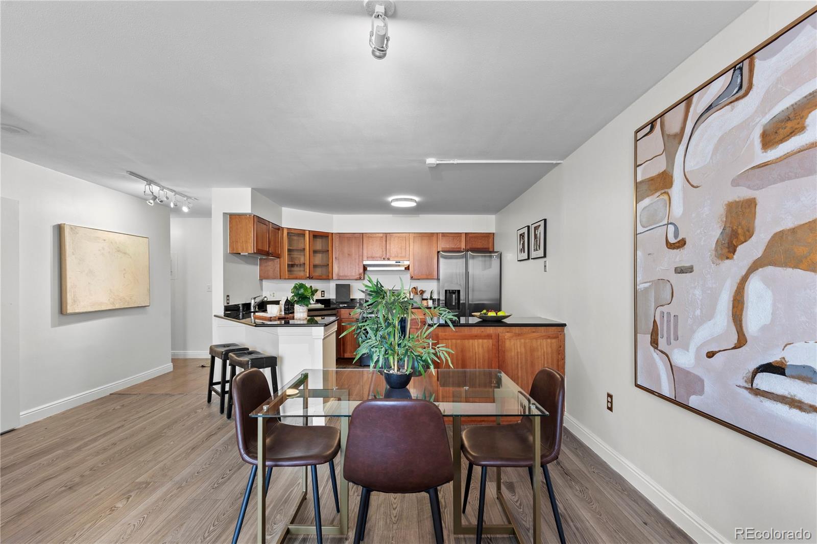 1625 Larimer Street Unit: 2104
