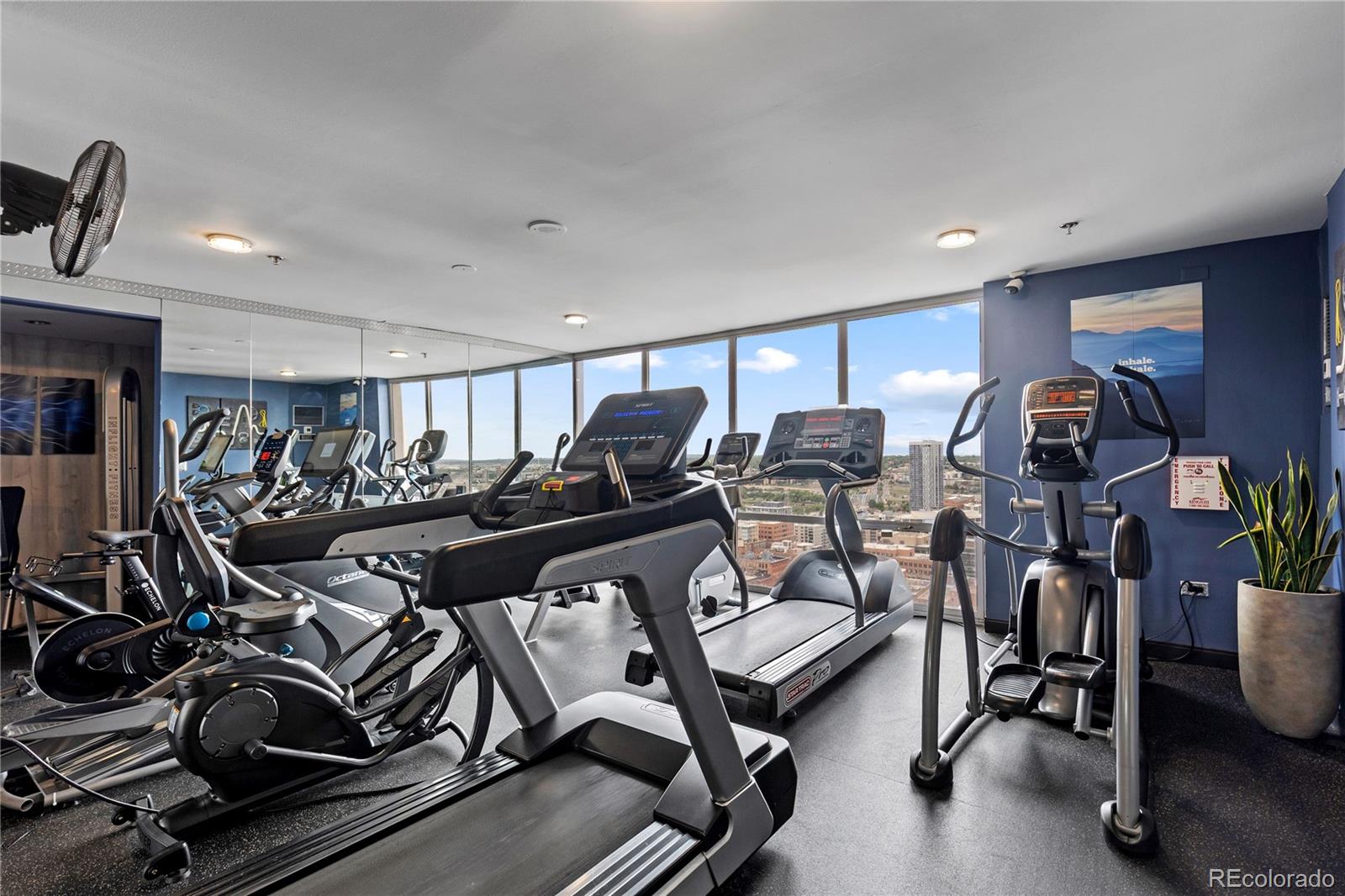 1625 Larimer Street Unit: 2104