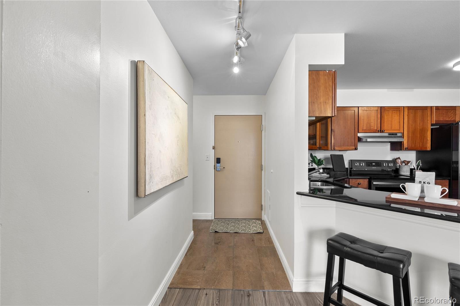 1625 Larimer Street Unit: 2104