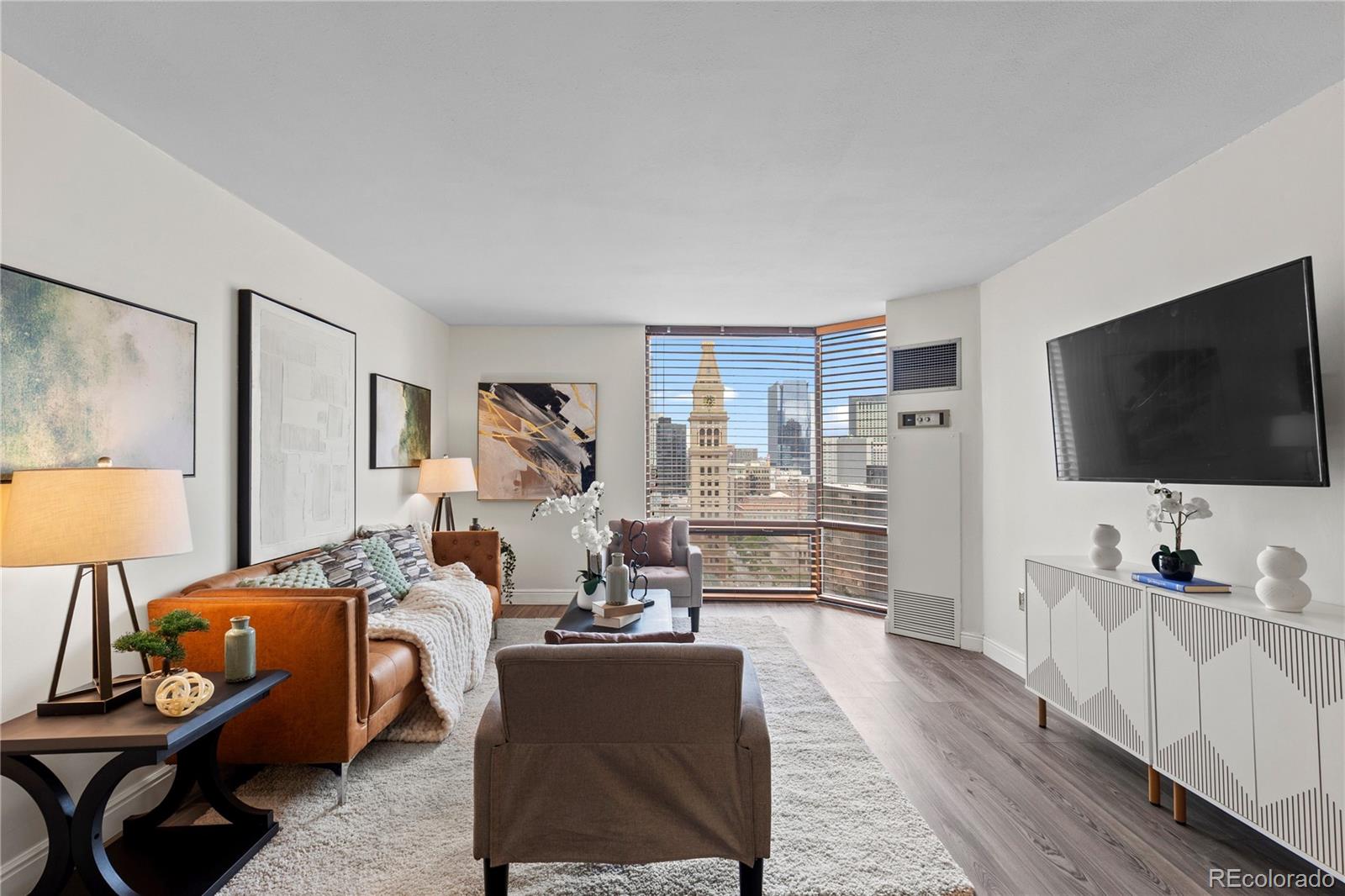 1625 Larimer Street Unit: 2104