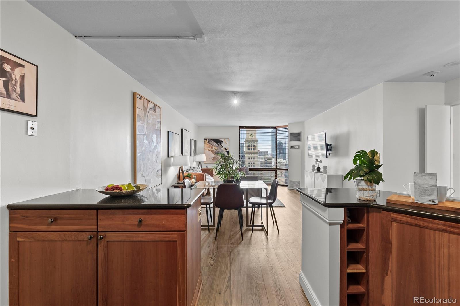 1625 Larimer Street Unit: 2104