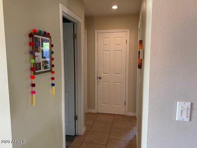 2108 W HERMOSA Drive