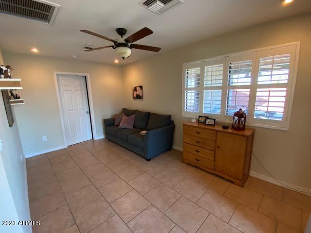 2108 W HERMOSA Drive