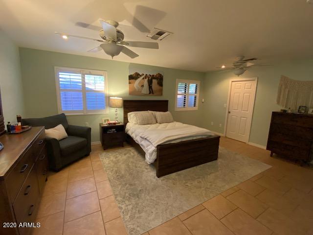 2108 W HERMOSA Drive