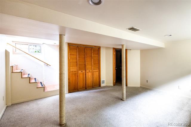 852 Poplar Street