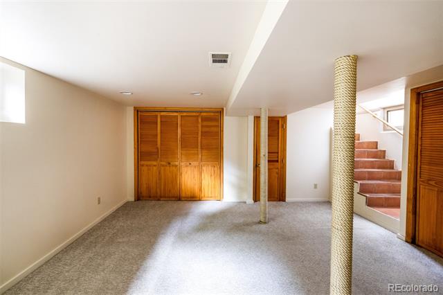 852 Poplar Street