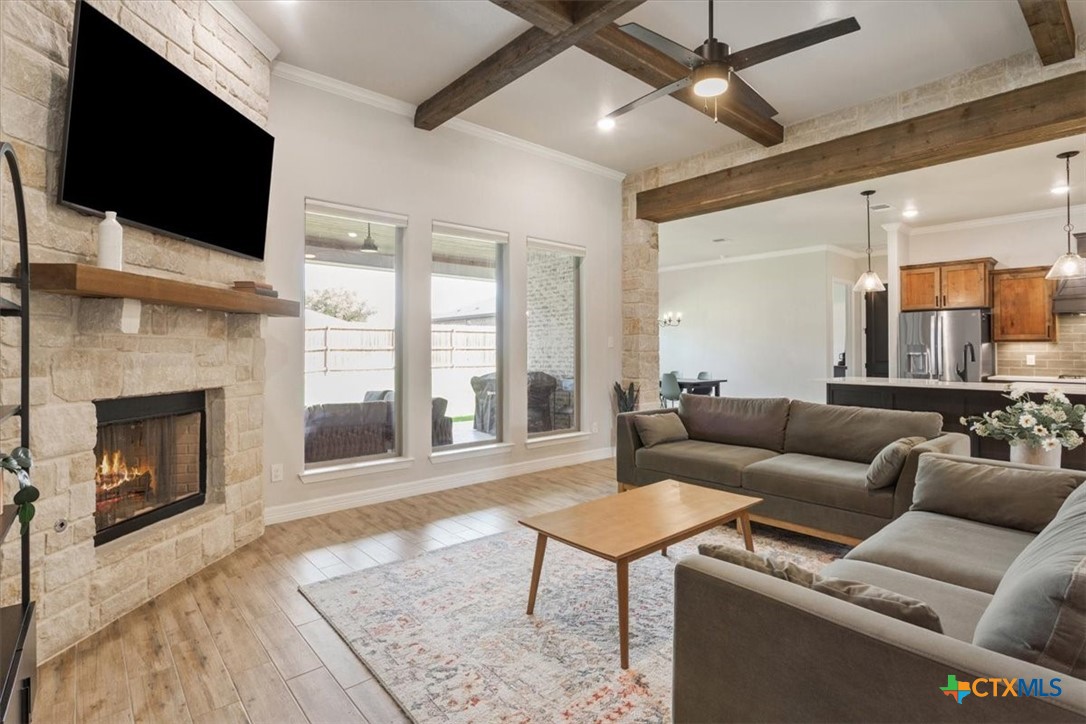 5017 Bella Charca Parkway