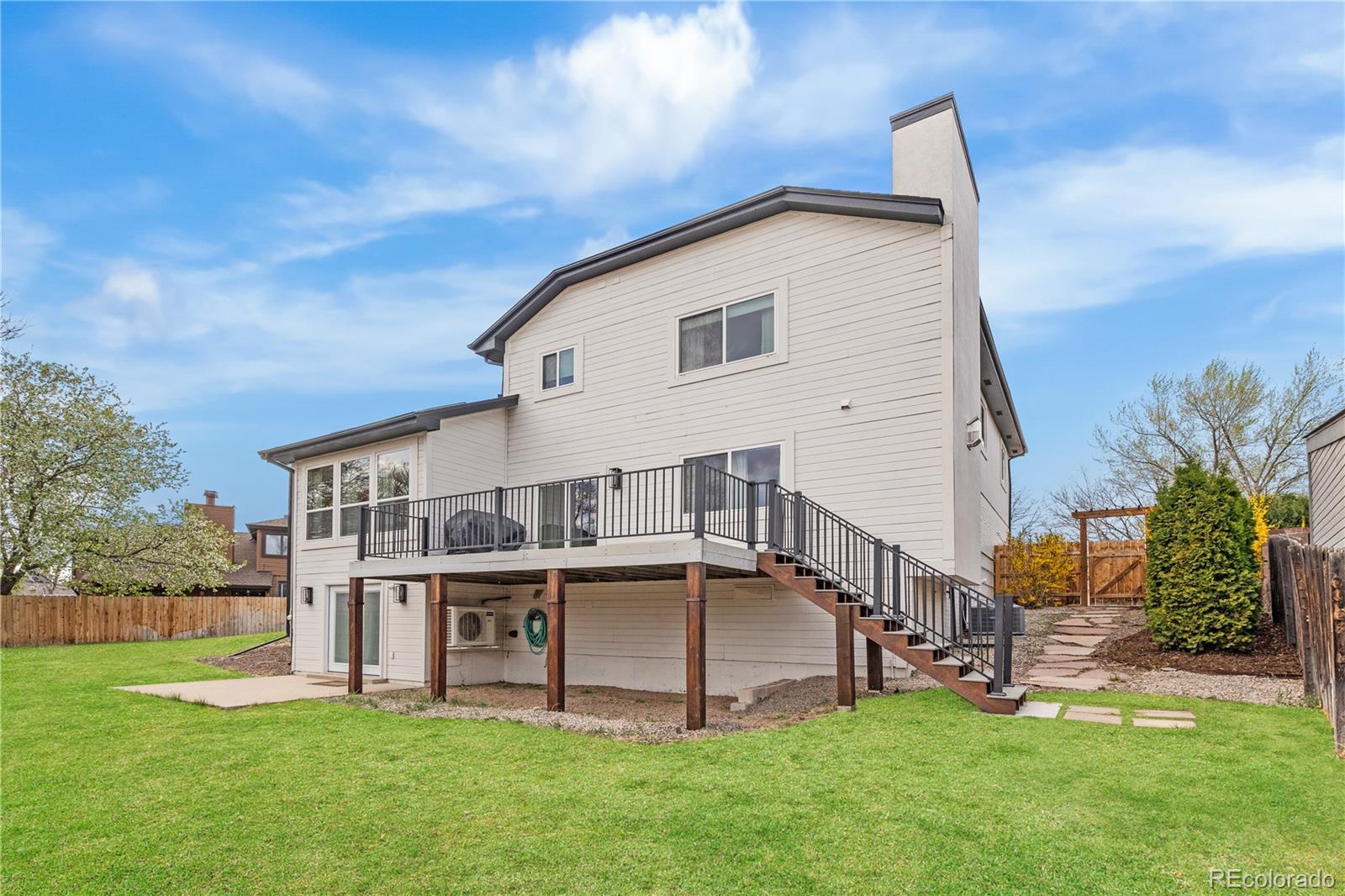 9662 W 69th Place