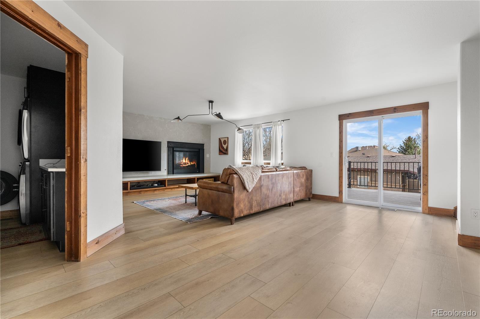 9662 W 69th Place
