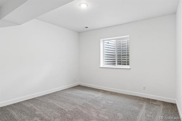 1693 Green Fern Point