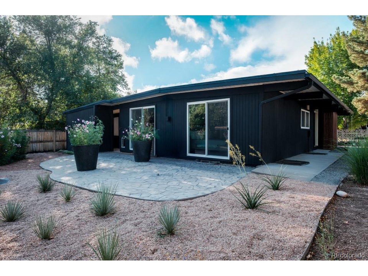 4721 E Idaho Pl