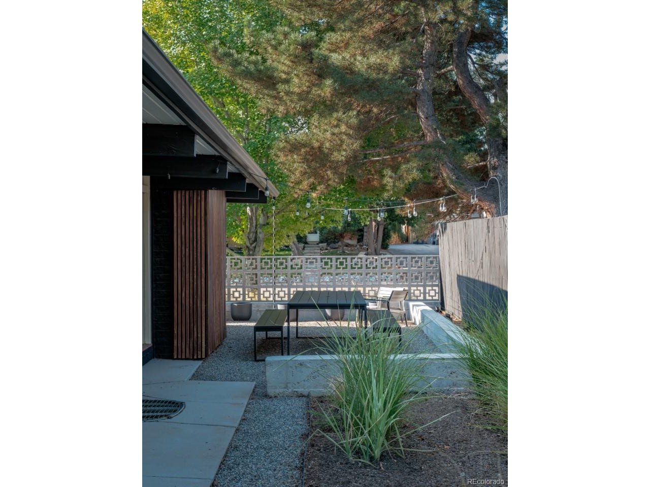 4721 E Idaho Pl