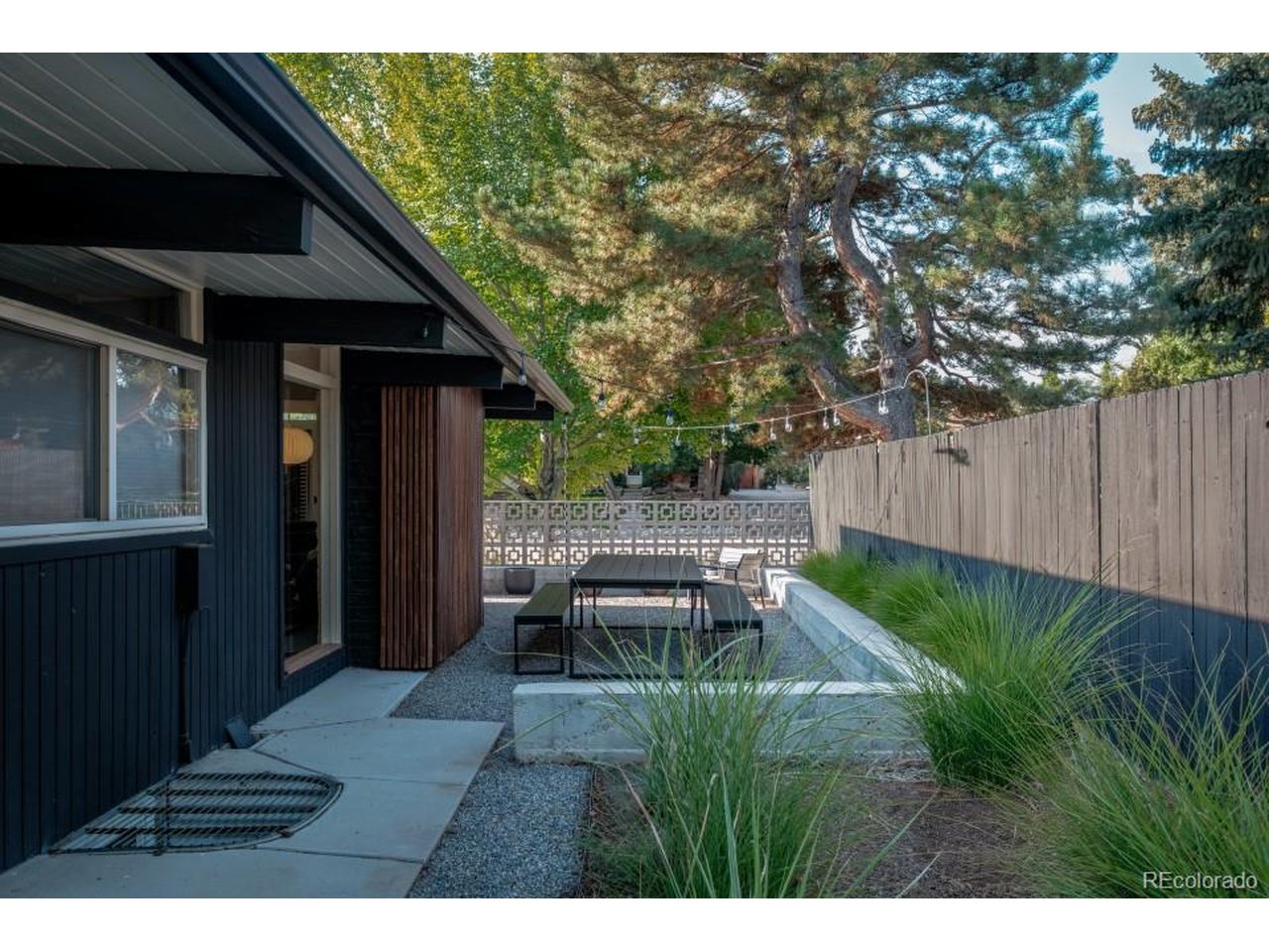 4721 E Idaho Pl