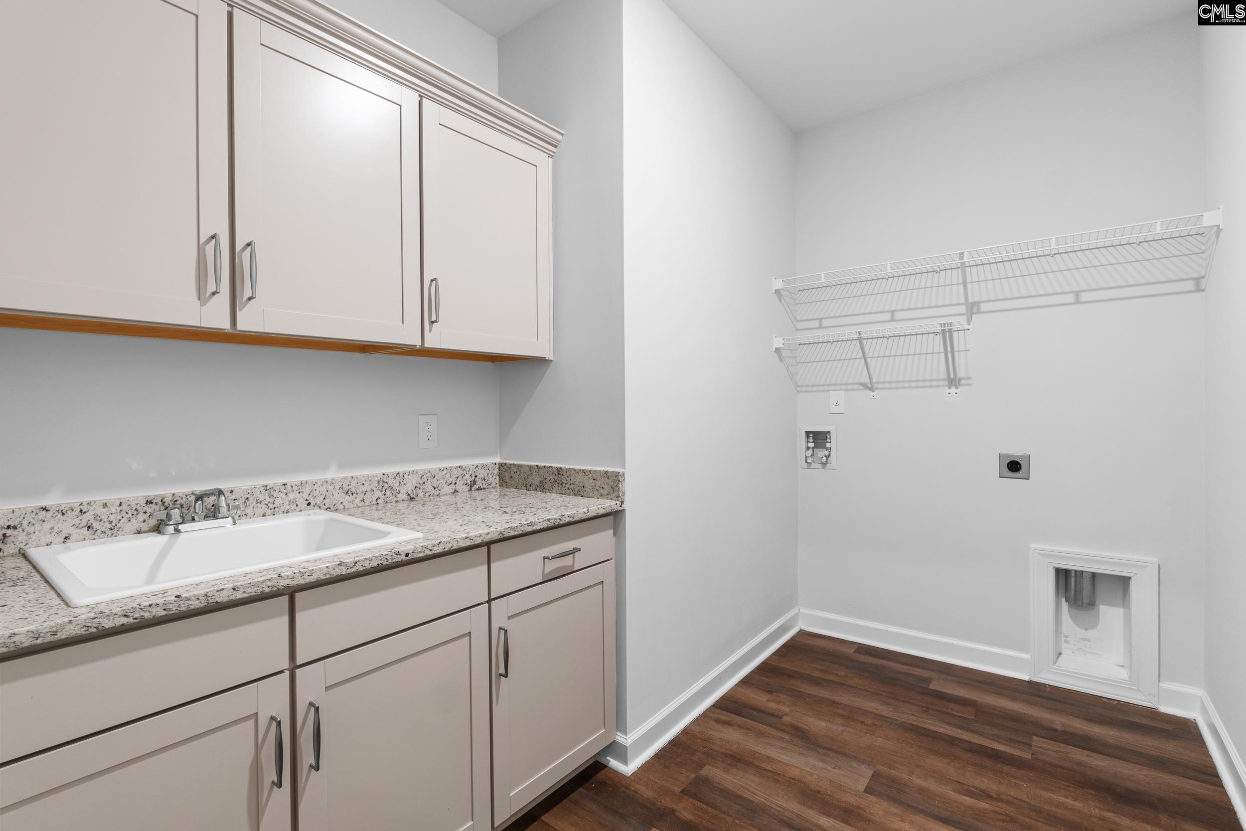 814 Dutchmaster Drive