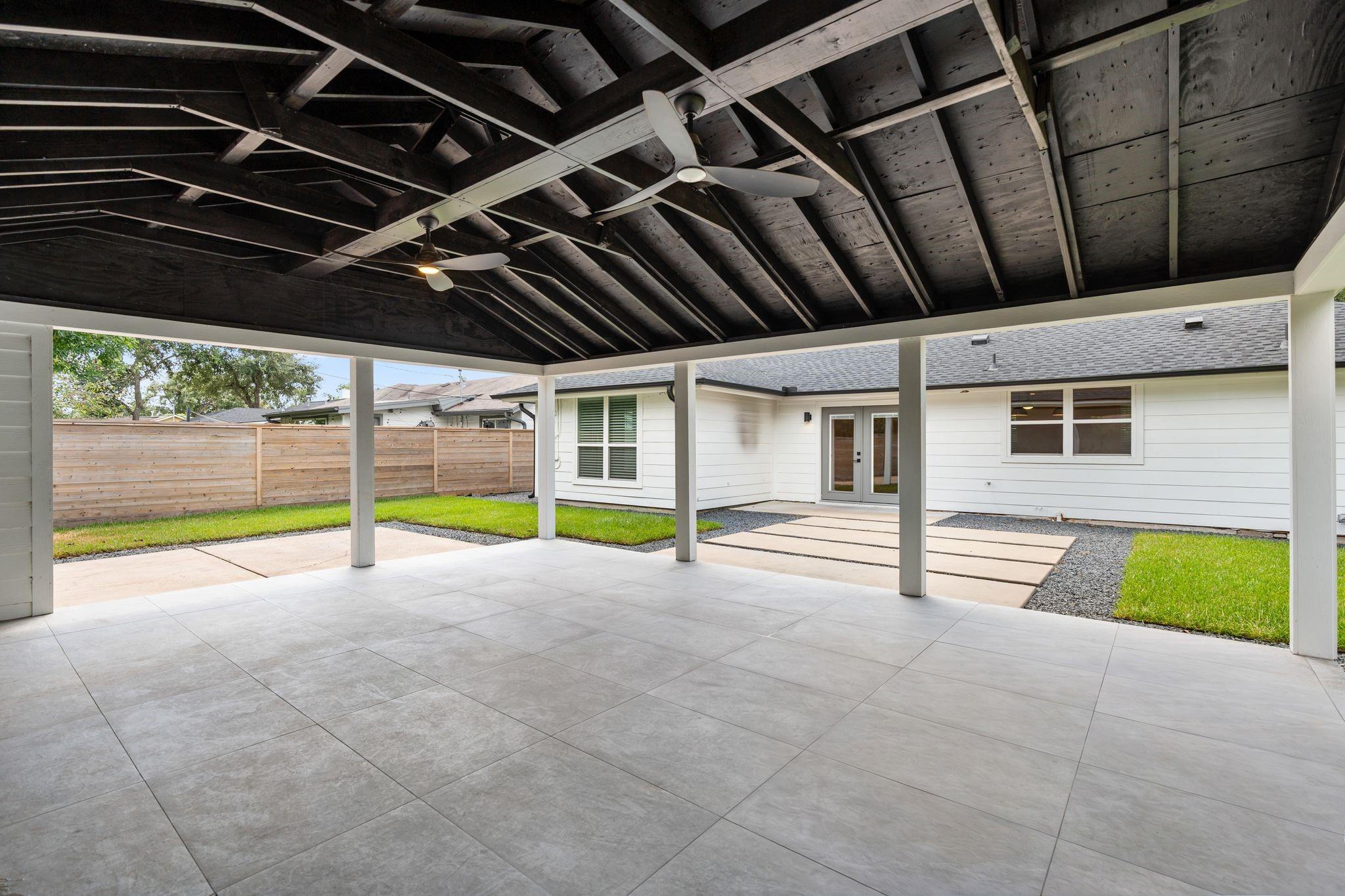 1910 Lynnview Drive