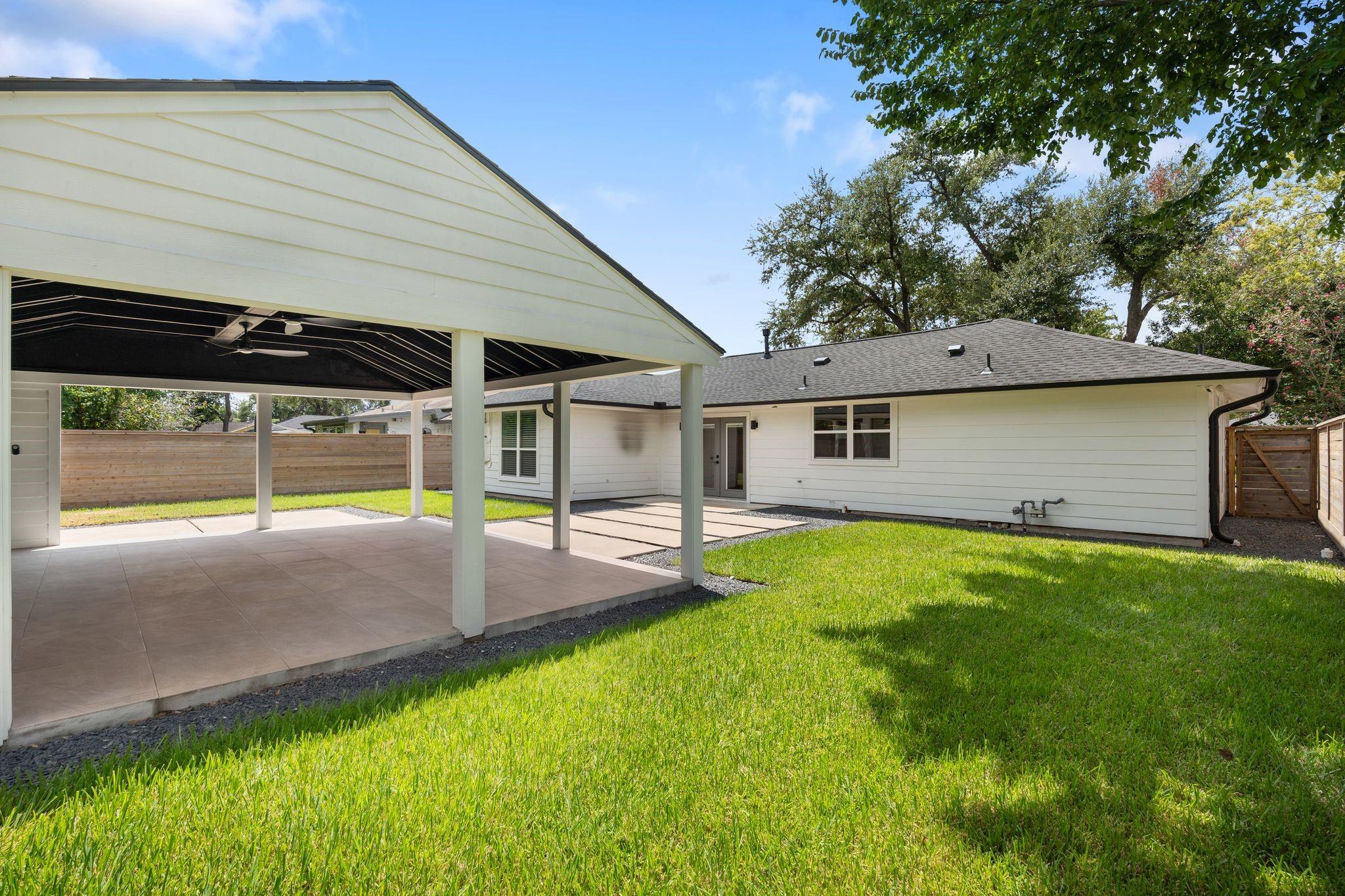 1910 Lynnview Drive