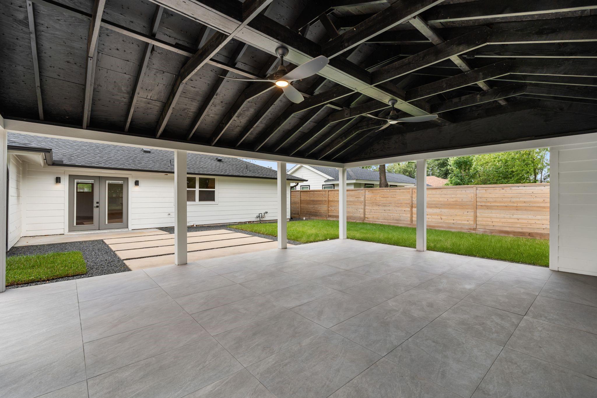 1910 Lynnview Drive