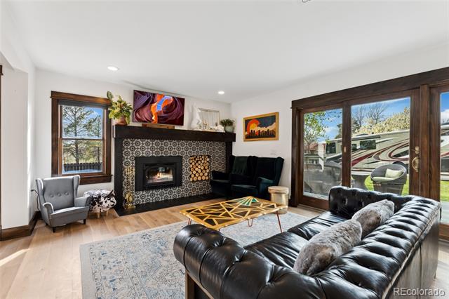 7706 S Crocker Court