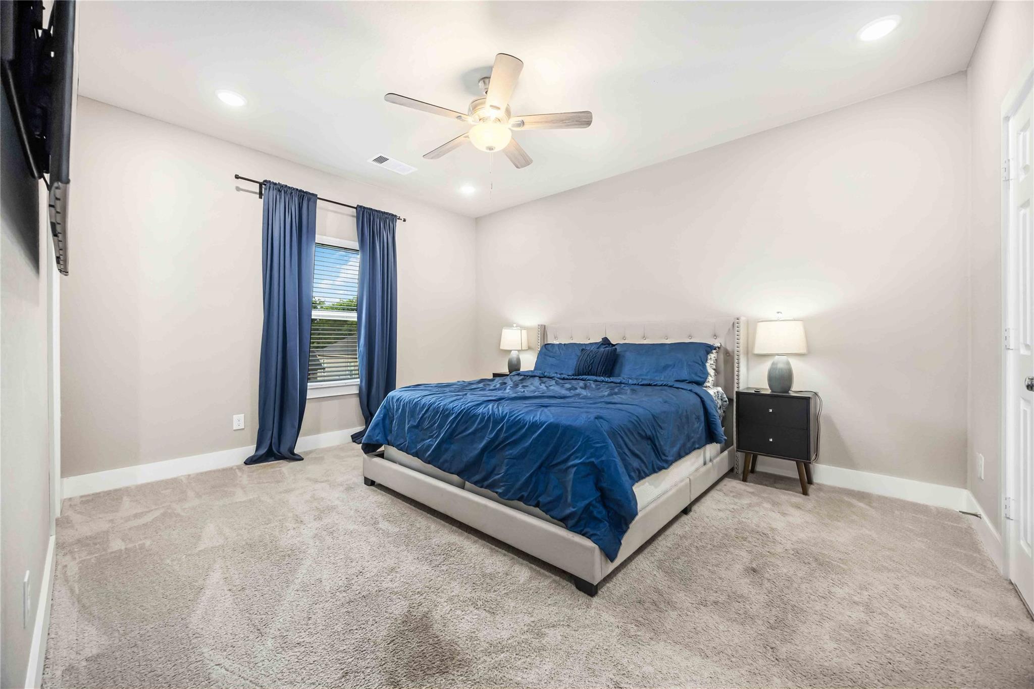 5023 Mallow Street Unit: A/B