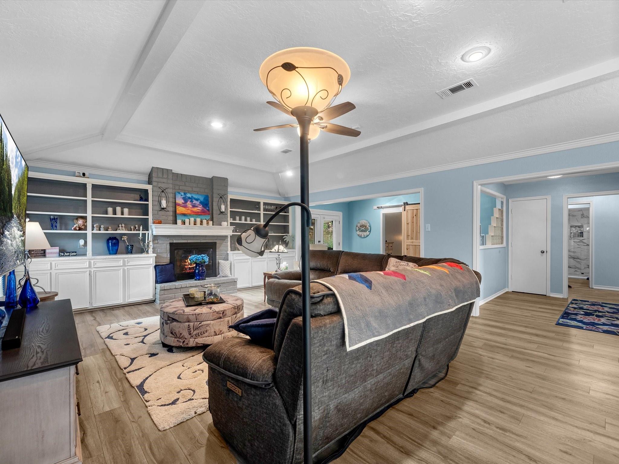 7518 Pin Oak Drive
