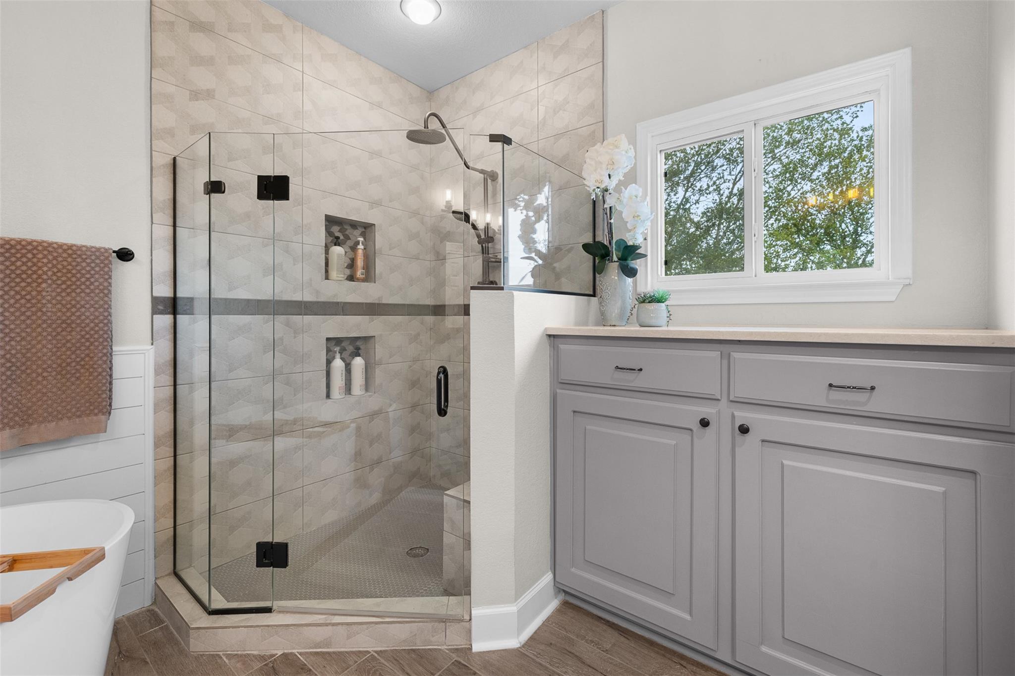 577 Herron TRL, McDade
