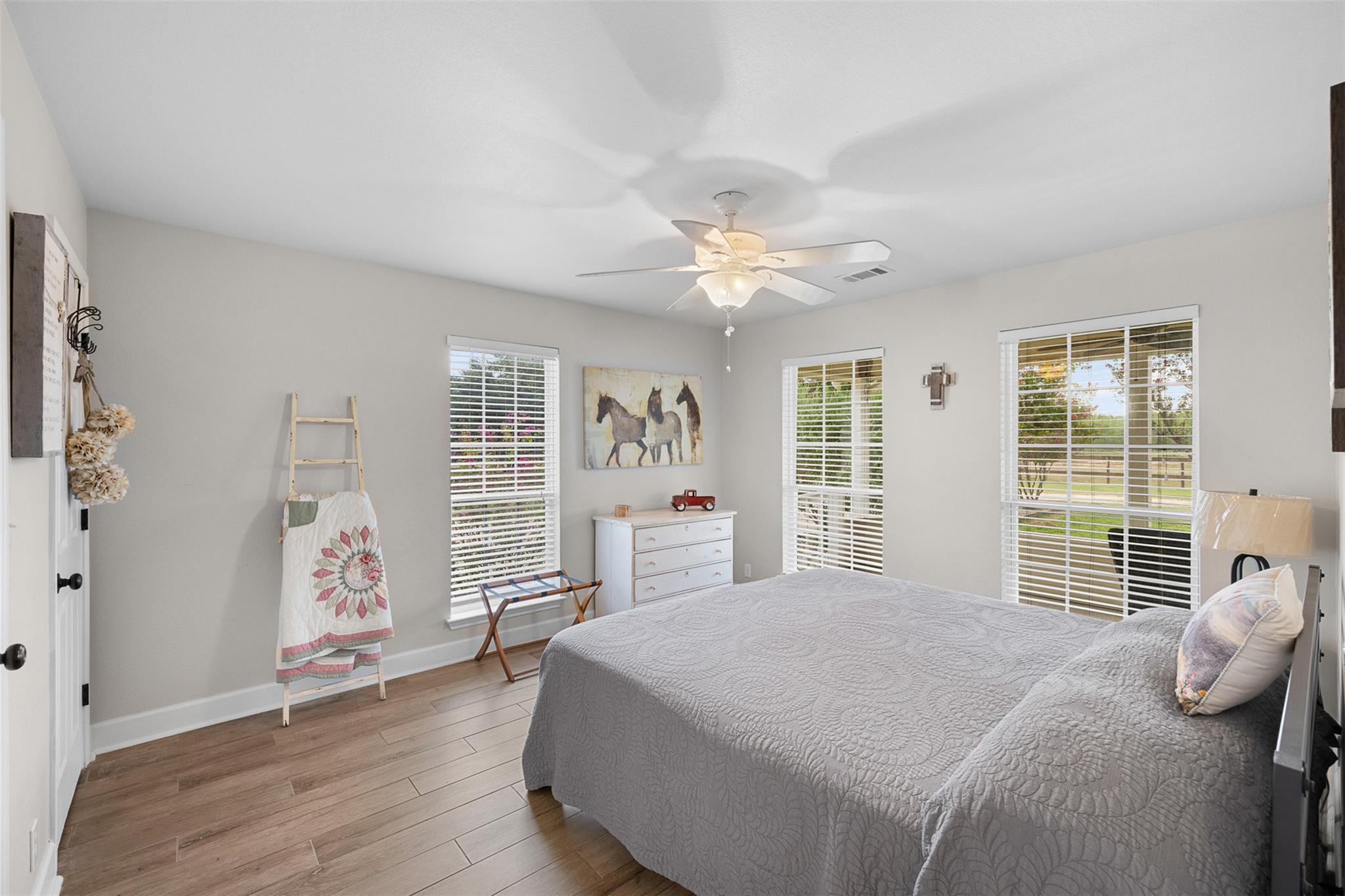 577 Herron TRL, McDade