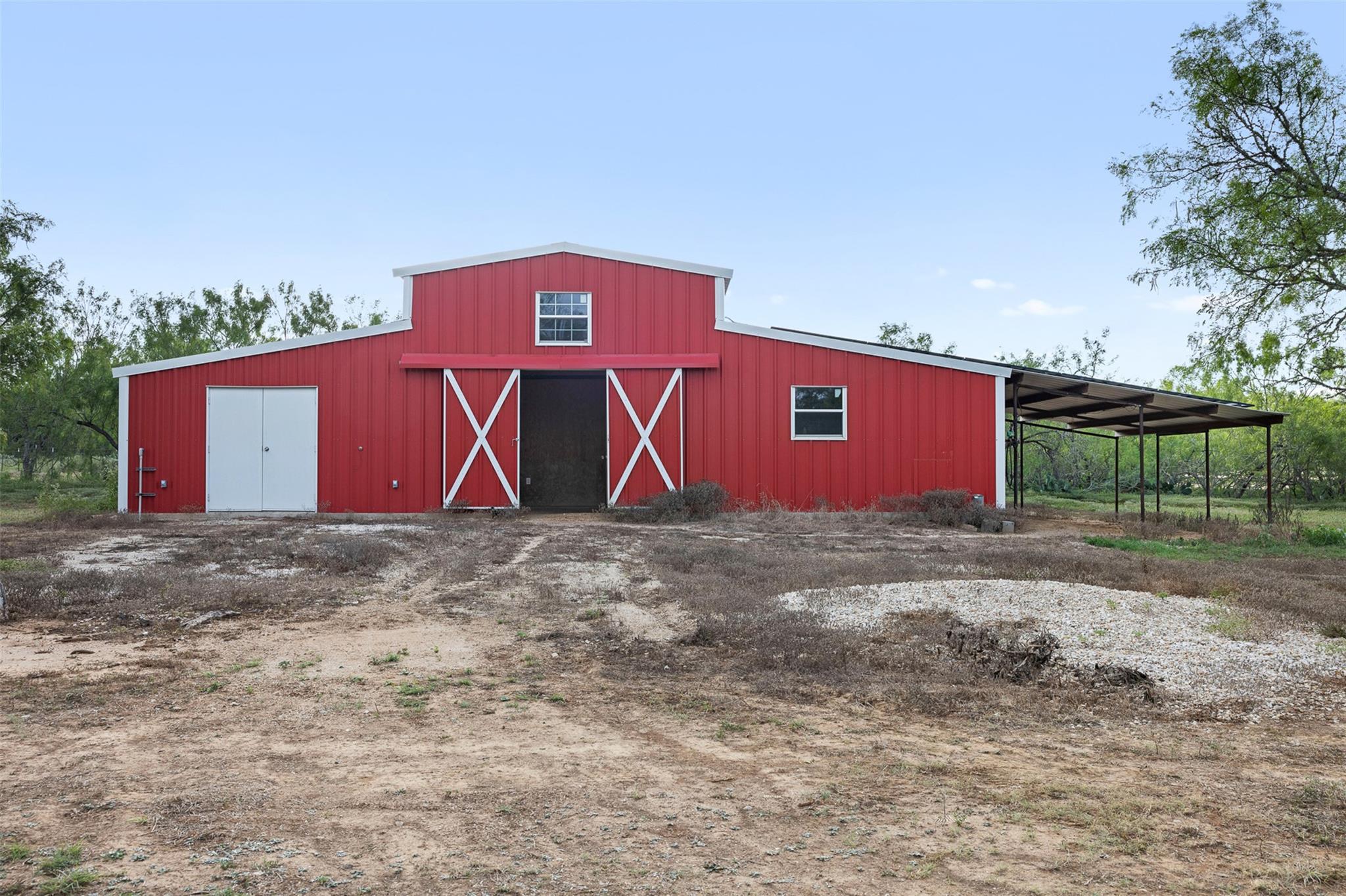 577 Herron TRL, McDade