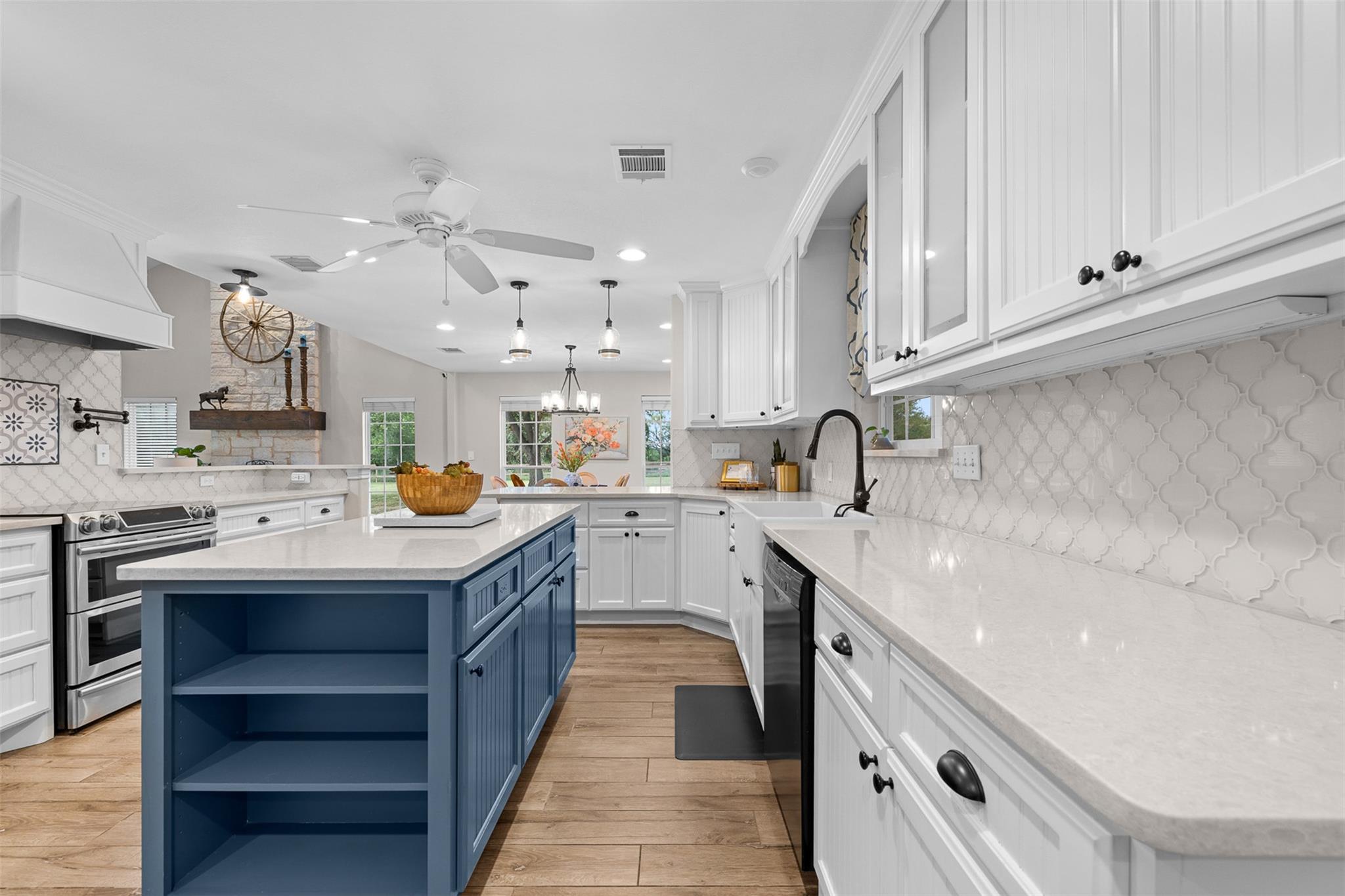 577 Herron TRL, McDade