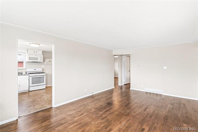 2258-2268 W Maplewood Avenue