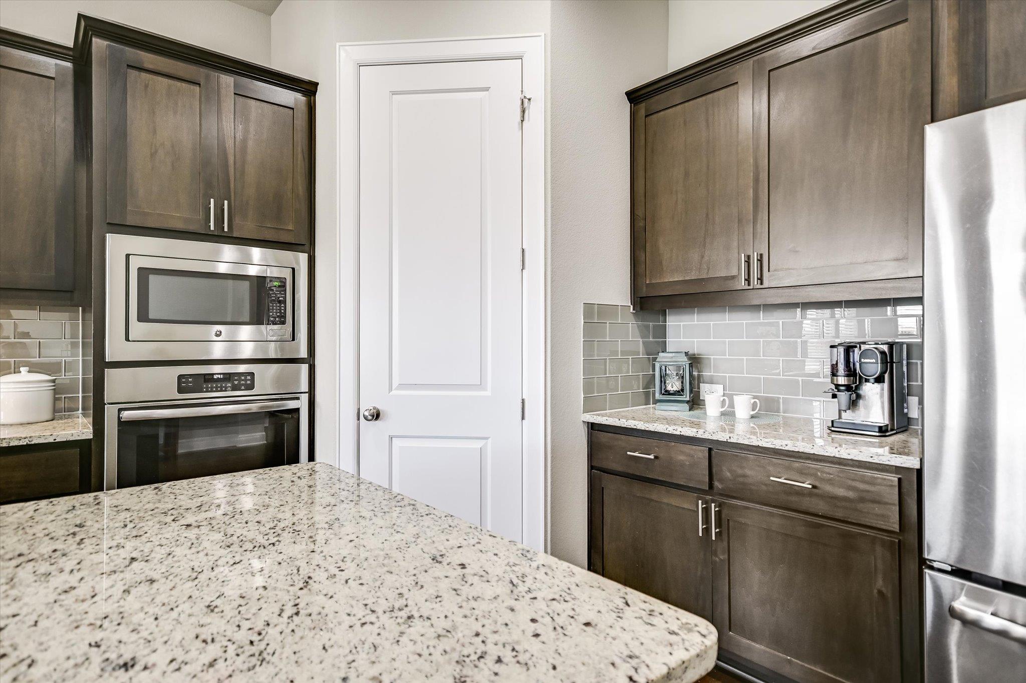 3236 Hidalgo LOOP