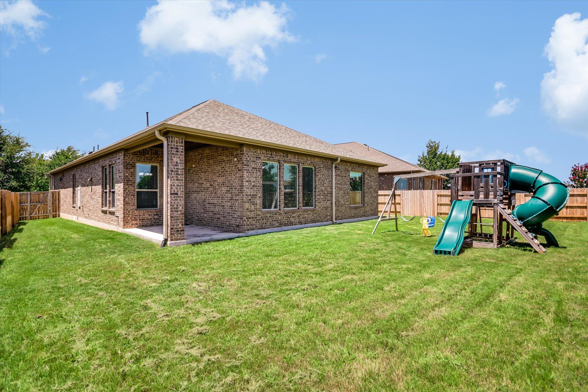 3236 Hidalgo LOOP