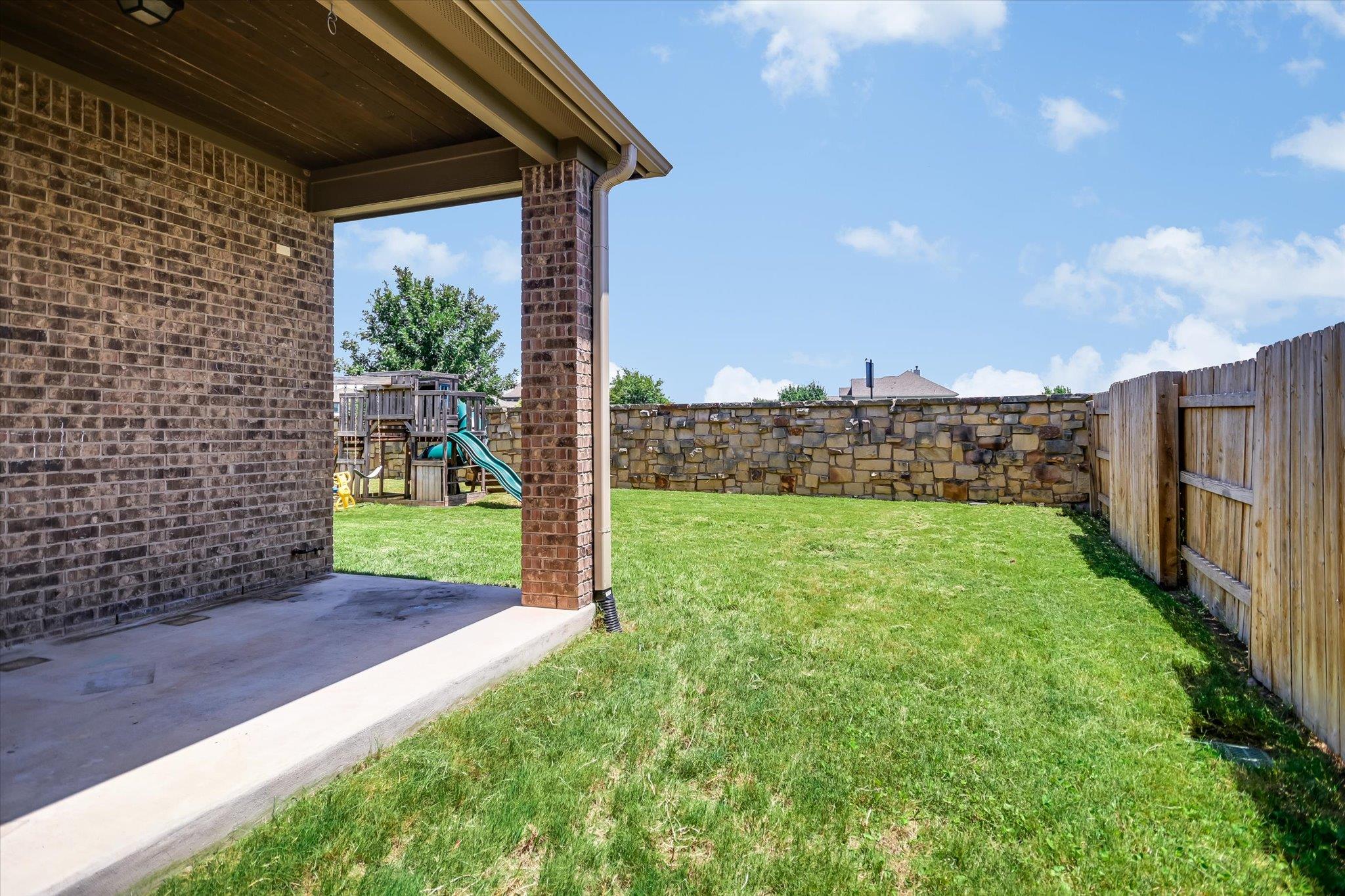 3236 Hidalgo LOOP