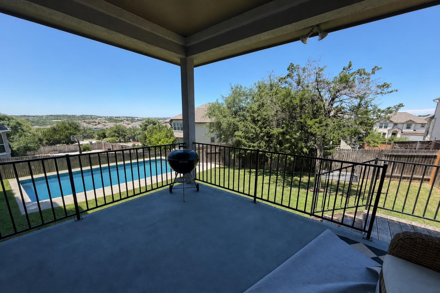 15612 Cabrillo WAY