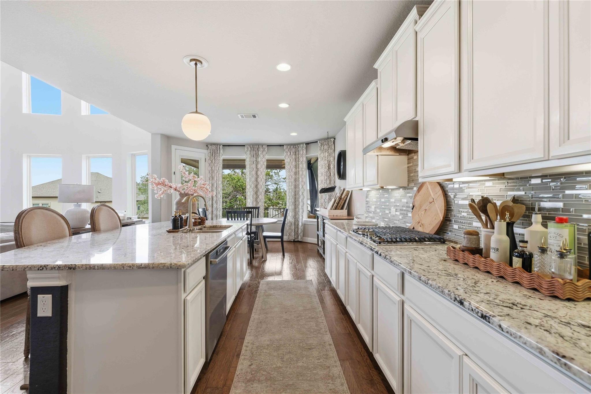 15612 Cabrillo WAY