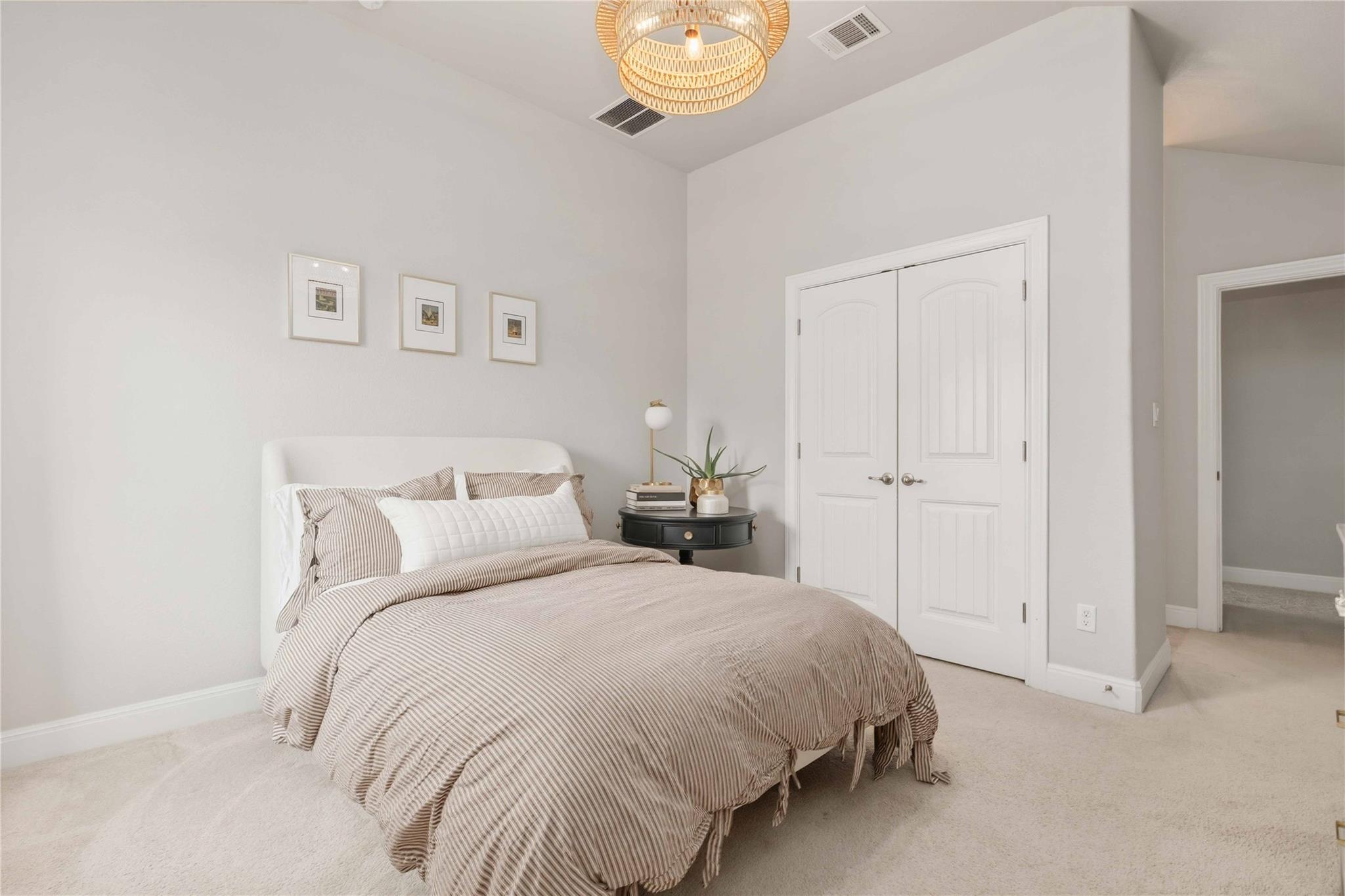 15612 Cabrillo WAY