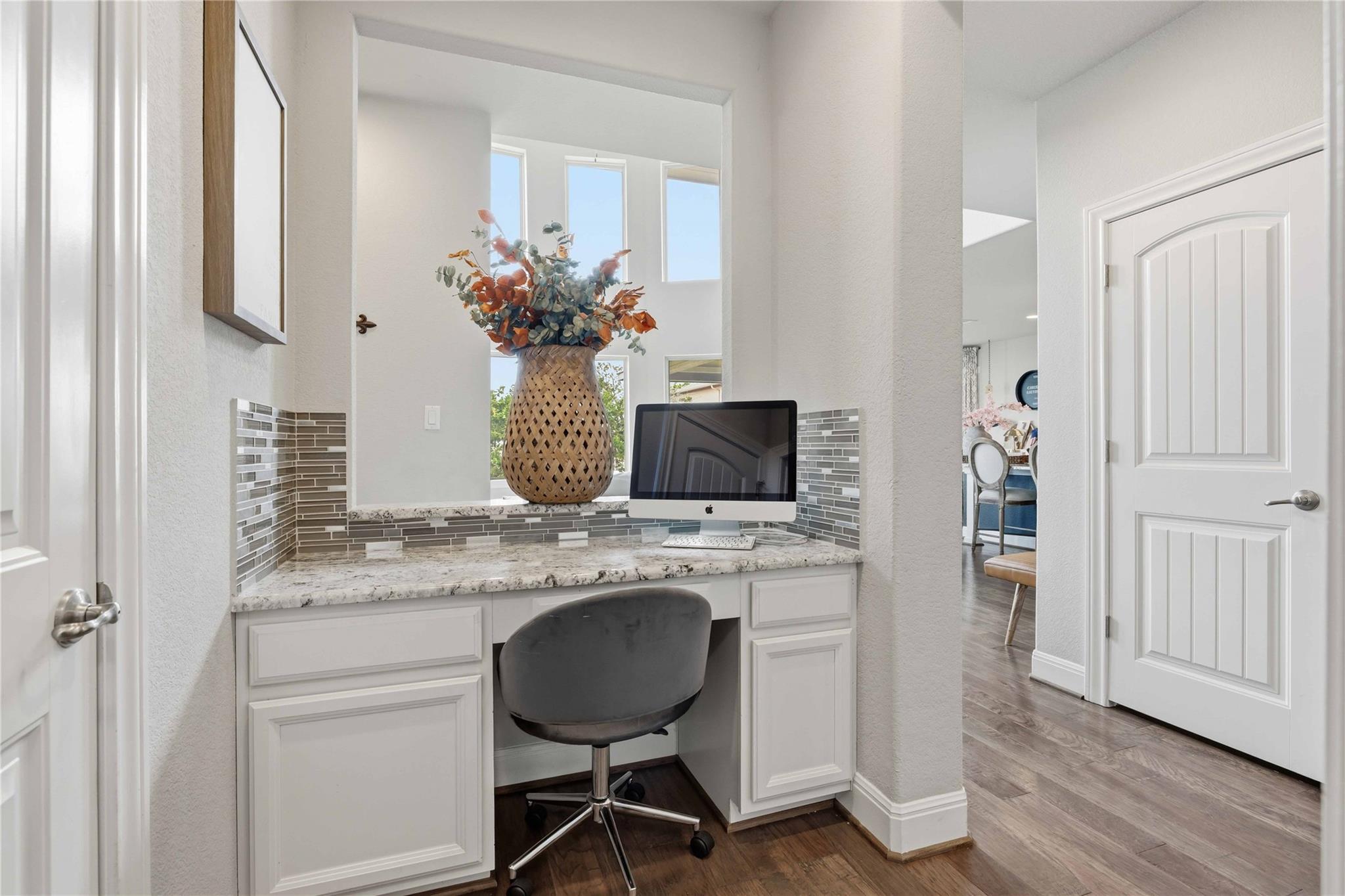 15612 Cabrillo WAY