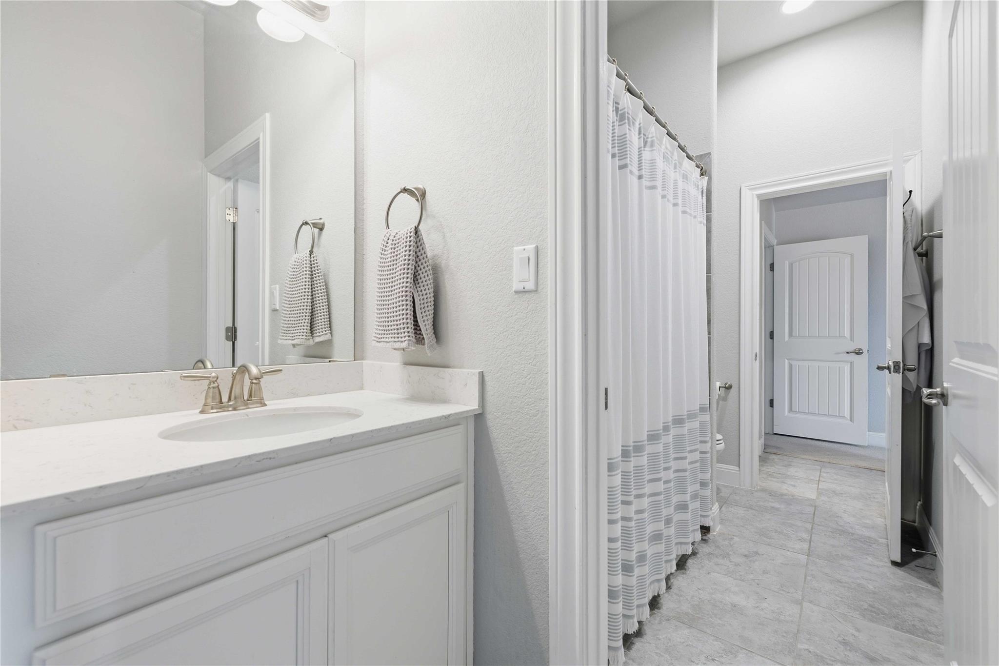 15612 Cabrillo WAY